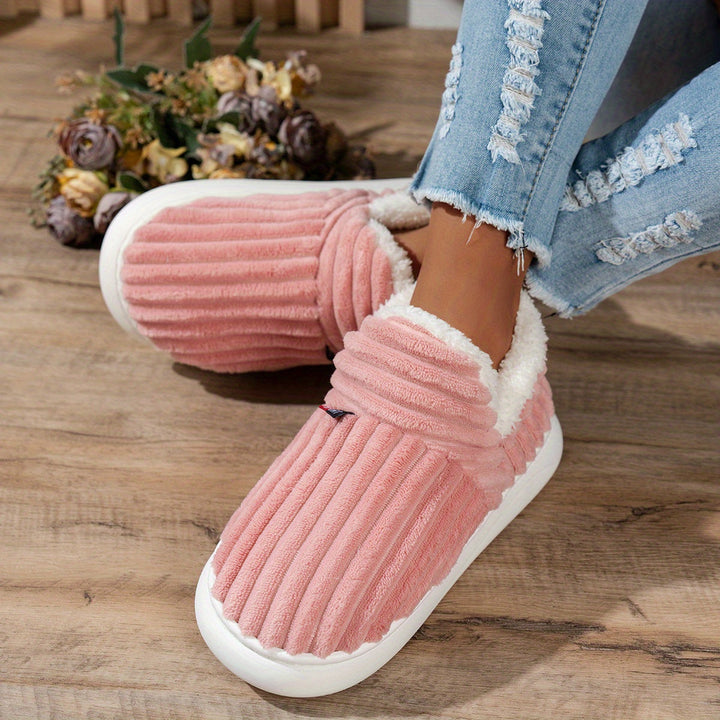 Pantofole in peluche CozyStep