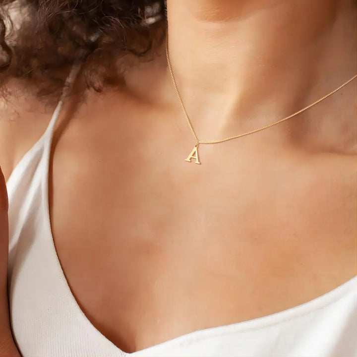 Enzhalynne | Collana con Iniziali in Oro 18K