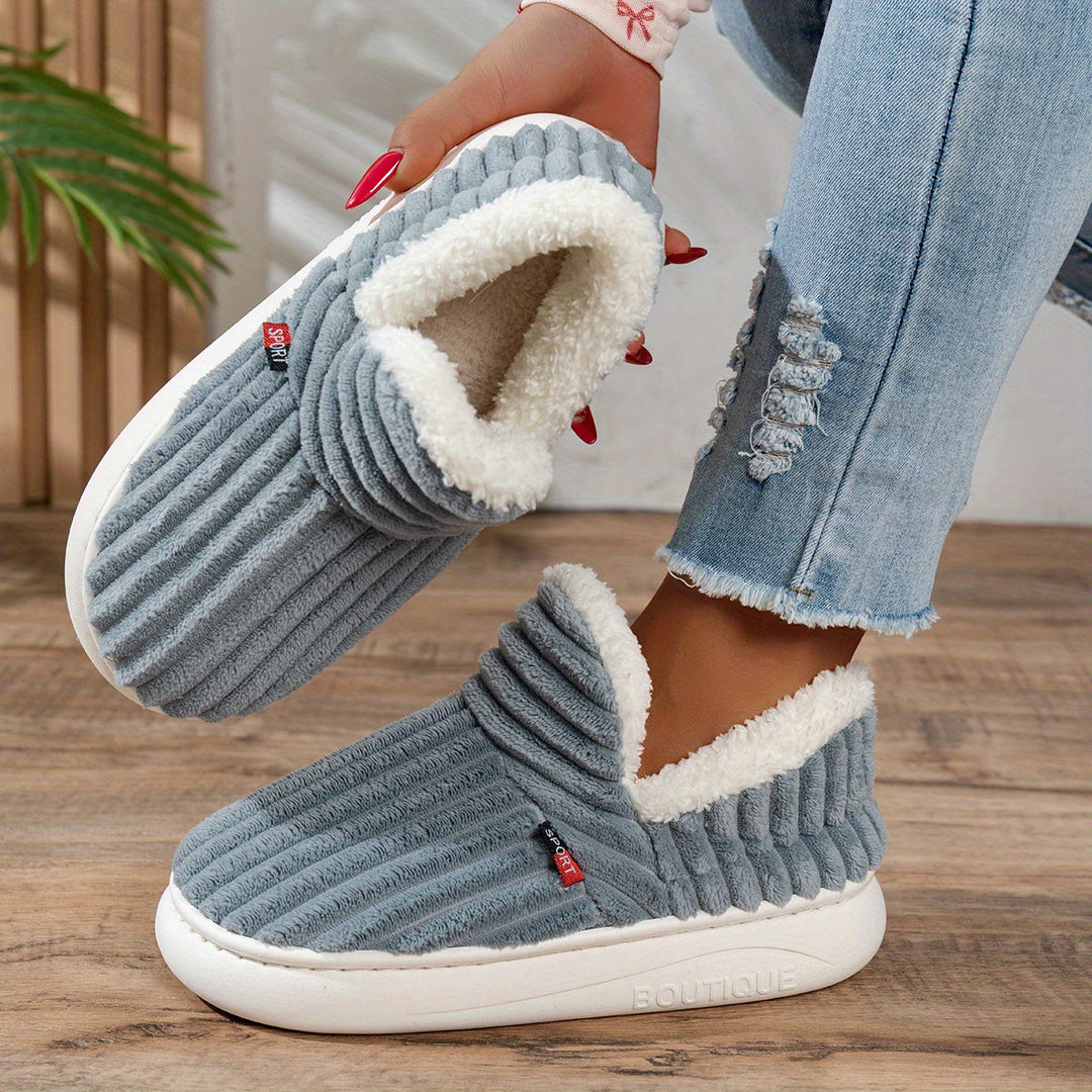 Pantofole in peluche CozyStep